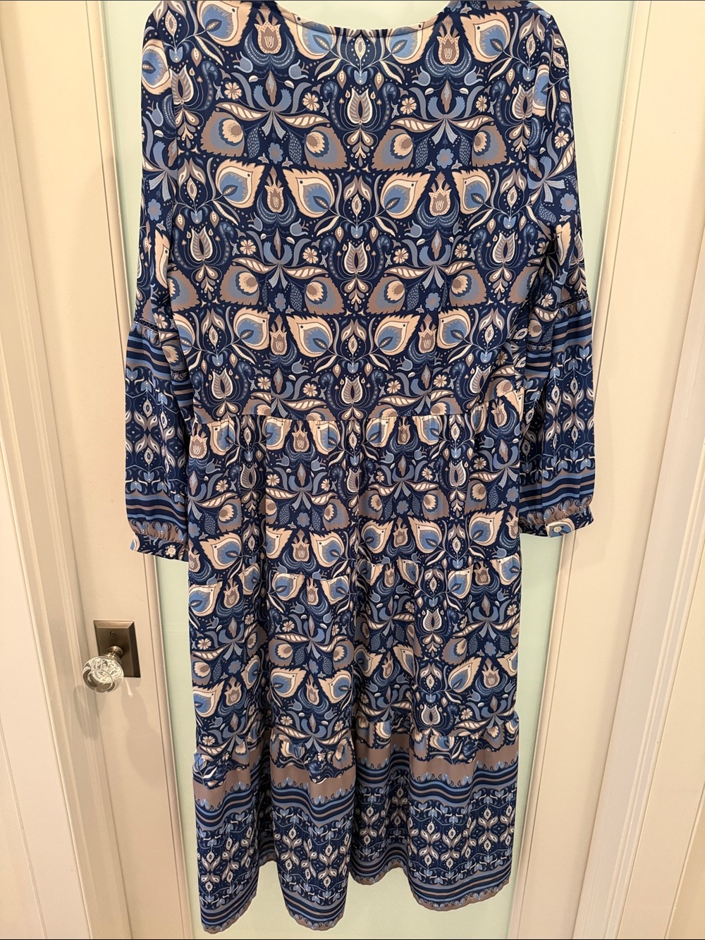 J McLaughlin Hortense Tiered Long Sleeve Midi Dress in Navy and Taupe - Picture 7 of 7